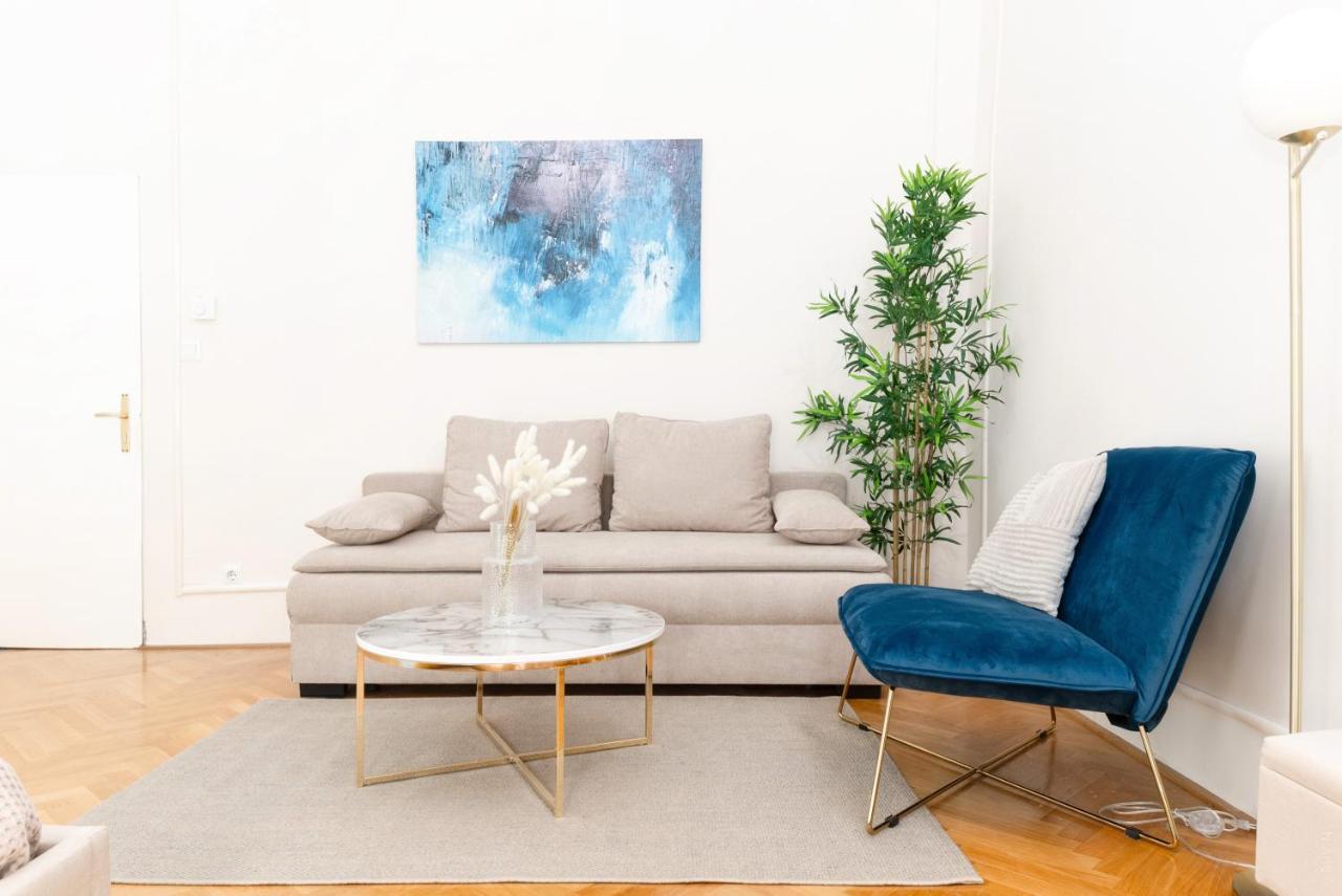Spacious And Near Metro I Close To Parks I Akh Apartment Vienna Exterior photo